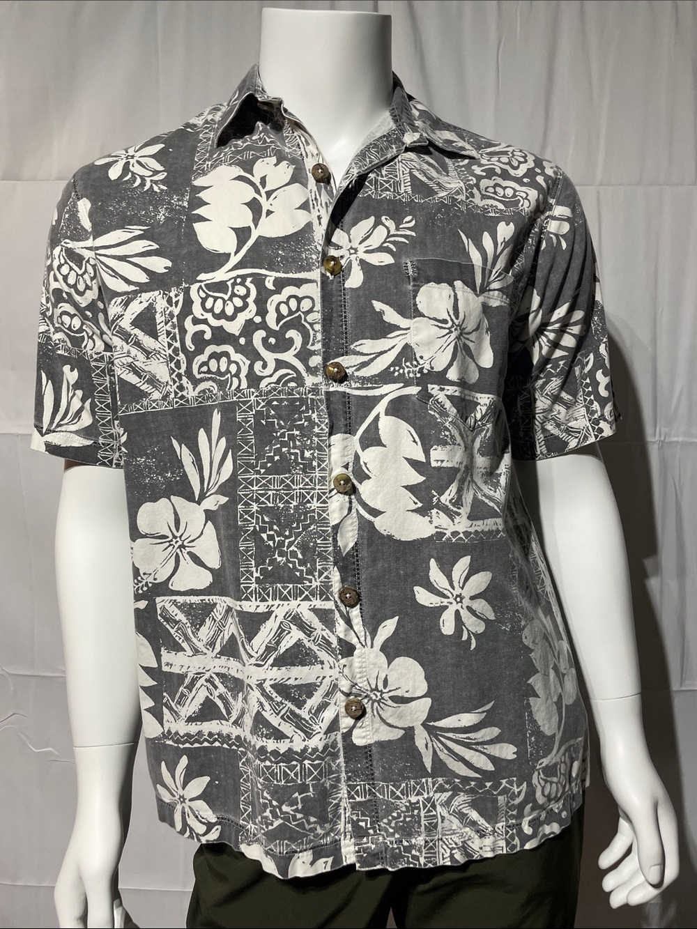 Kahala Men’s Button Down Shirt